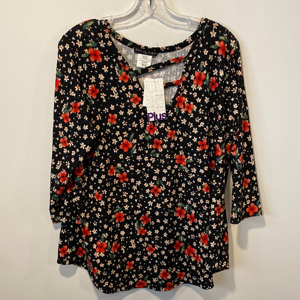 KIM & CAMI Women’s Floral Top Size 1X